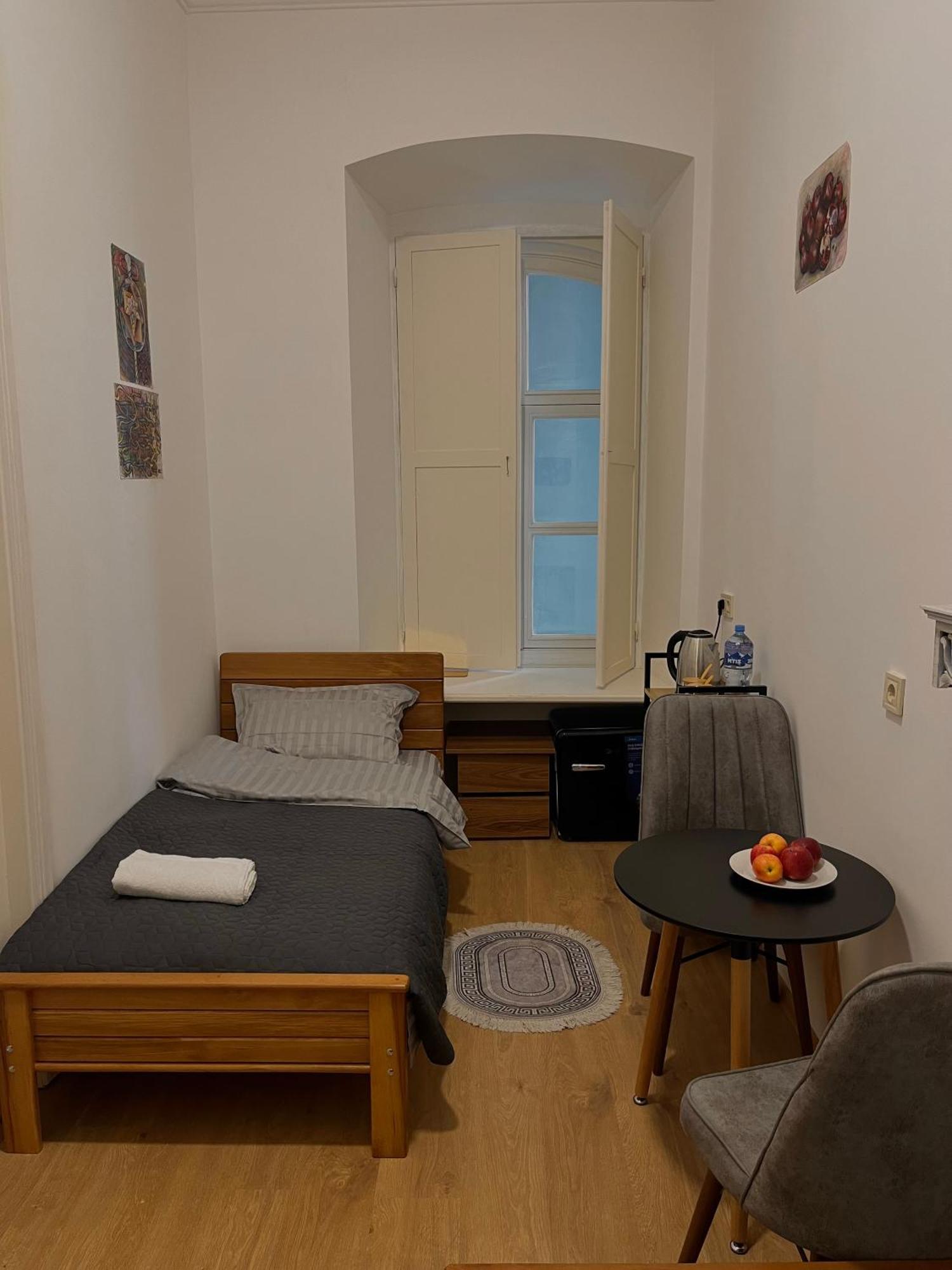 Salomes Guest Room Tbilisi ภายนอก รูปภาพ