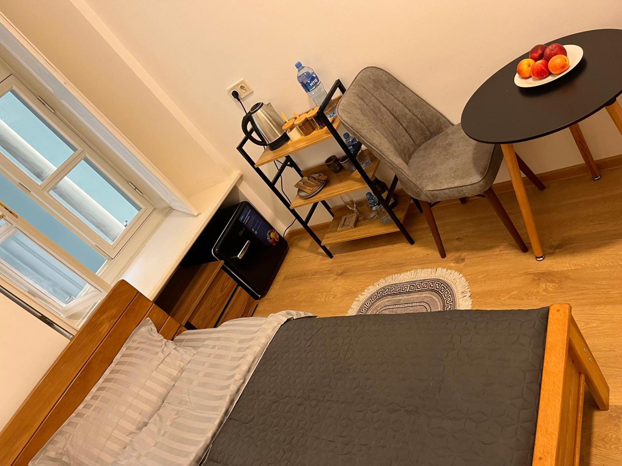 Salomes Guest Room Tbilisi ภายนอก รูปภาพ